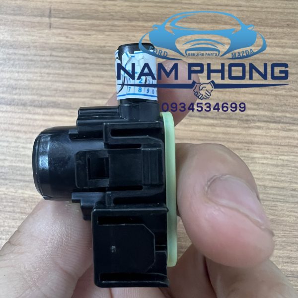 Cảm biến khoảng cách trước Mazda CX5 2016 - 2019 - KD4767UC1