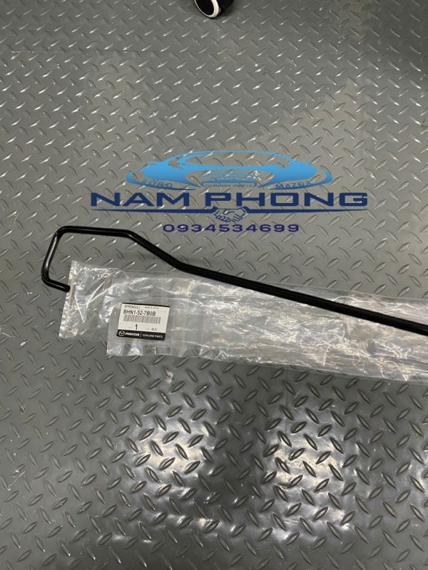 Thanh cân bằng cốp sau LH Mazda 3 2015 - 2018 - BHN1527B0B