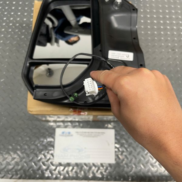 Gương chiếu hậu LH Transit 2023 - S2WZ17683AA