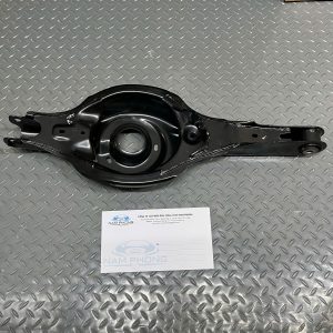 Càng đỡ lò xo giảm sóc sau Mazda CX5 - KD3528350