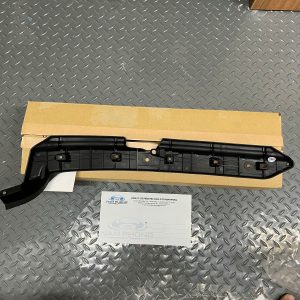 Bát nhựa bắt nẹp mạ ba đờ xốc trước LH Mazda CX8 - K19N50161A