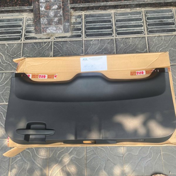 Tappi cửa hậu Everest 2016 - 2020 - EB3Z9942906BC